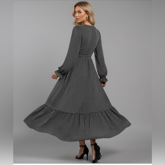 Boho Floral Print Flounce Sleeve Shirred Dress - Picture 4 of 7